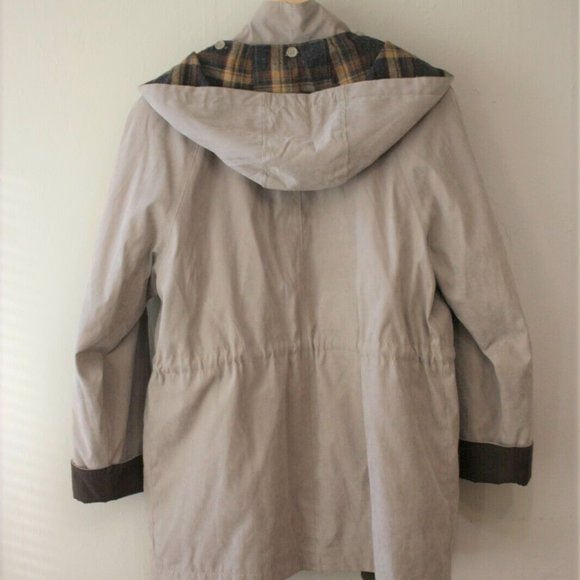 Liz Claiborne Vintage Microfiber Hooded Anorak - Picture 2 of 8